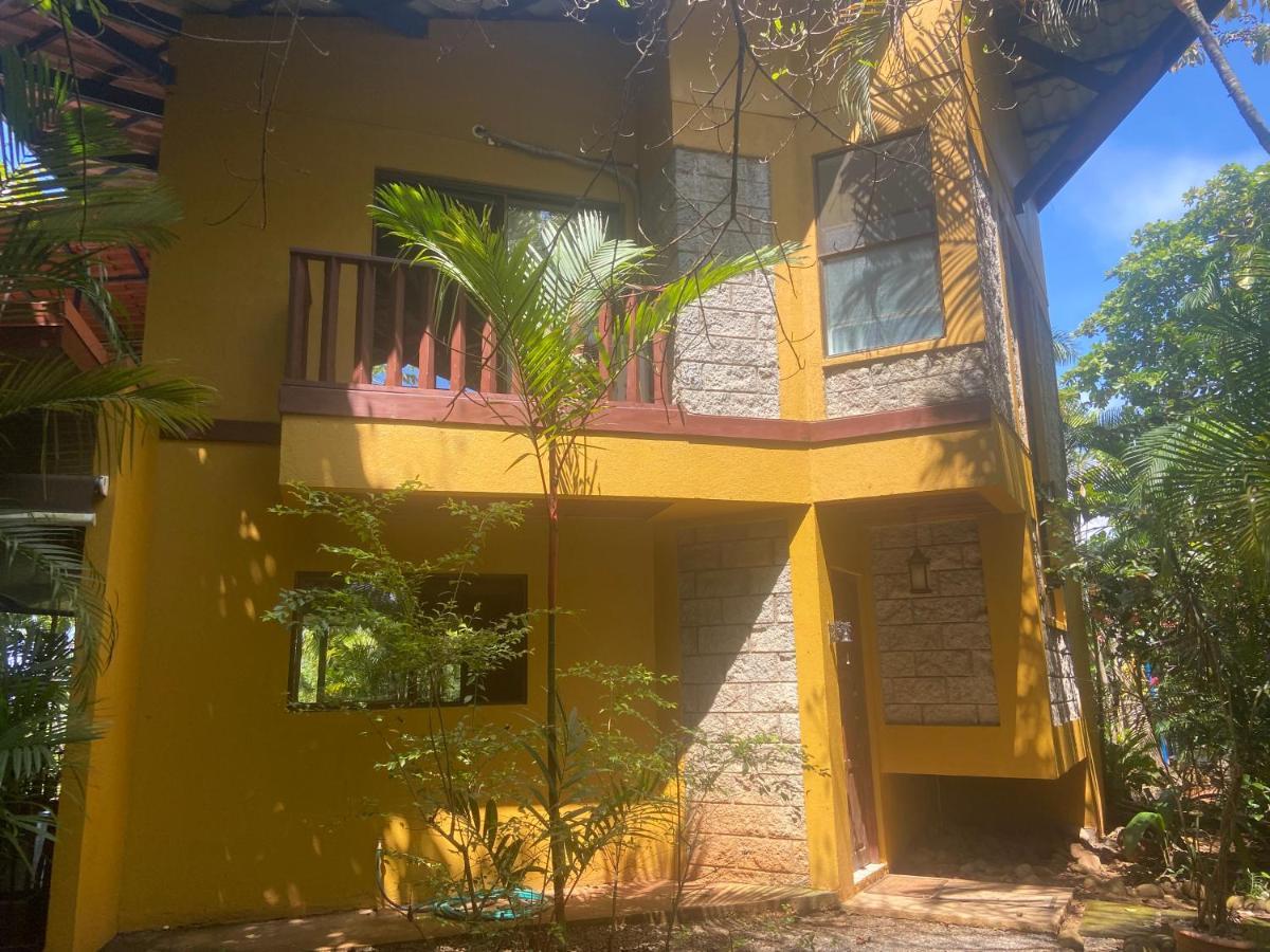 Casa De Veraneo Quinta Las Trillizas Esparza エクステリア 写真